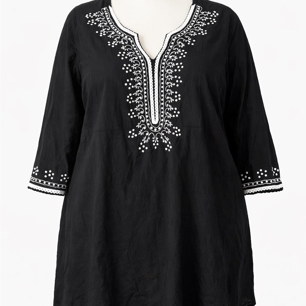Super Plus Black Embroidered Women's Top